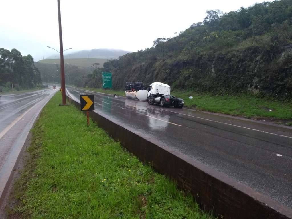 Acidente Mata Um E Deixa Outros Dois Feridos Na Br