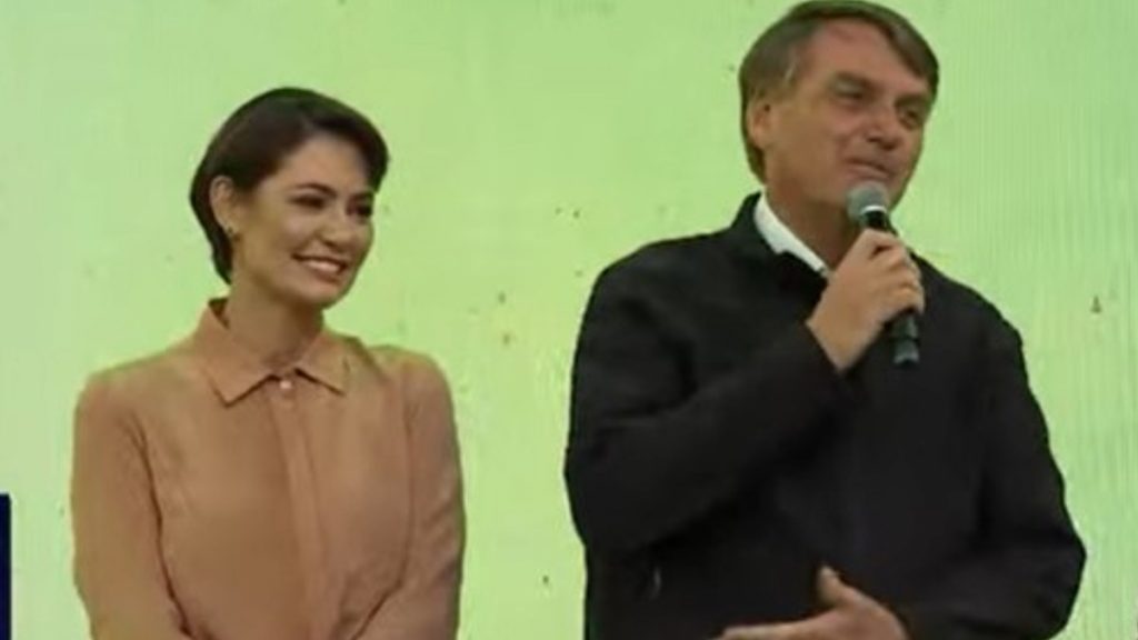 Bolsonaro E Michelle Participam De Culto Na Lagoinha Em BH