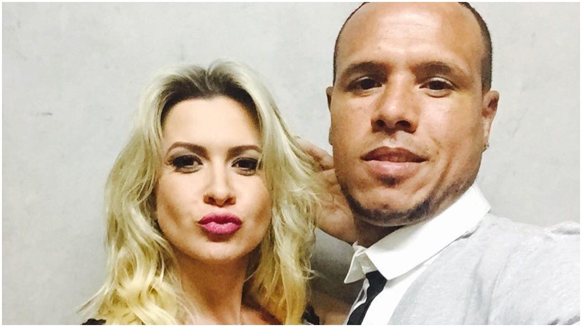 Ex Mulher E Suposta Amante De Luis Fabiano Se Alfinetam