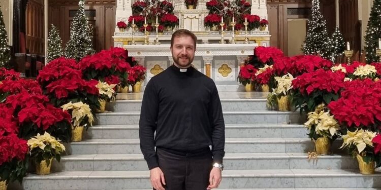 padre exorcista Daniel D'Agnoluzzo Zatti