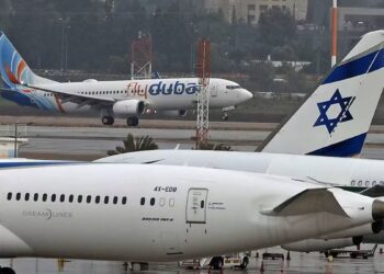 Copiloto esfaqueia comandante em voo de Dubai para Israel, e avião faz pouso de emergência na Arábia Saudita