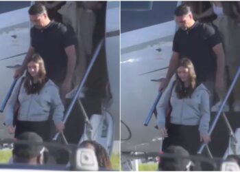 Flávio Bolsonaro desembarca em avião em Miami