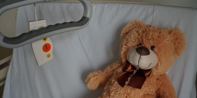 Criança de apenas 2 anos é submetida à eutanásia na Holanda após mudança na lei