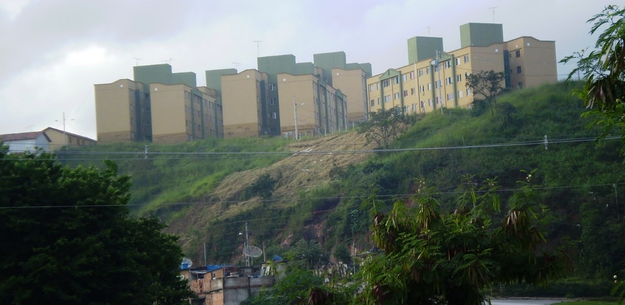 BHAZ - Dupla é presa após invadir condomínio e arrombar apartamentos