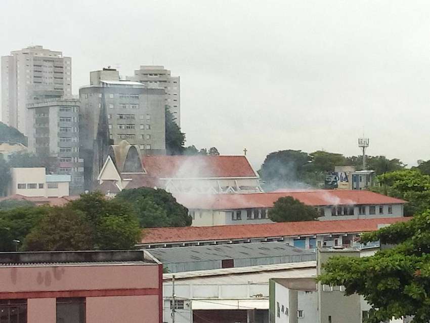 Arquidiocese de BH divulga nota sobre incêndio em convento ...