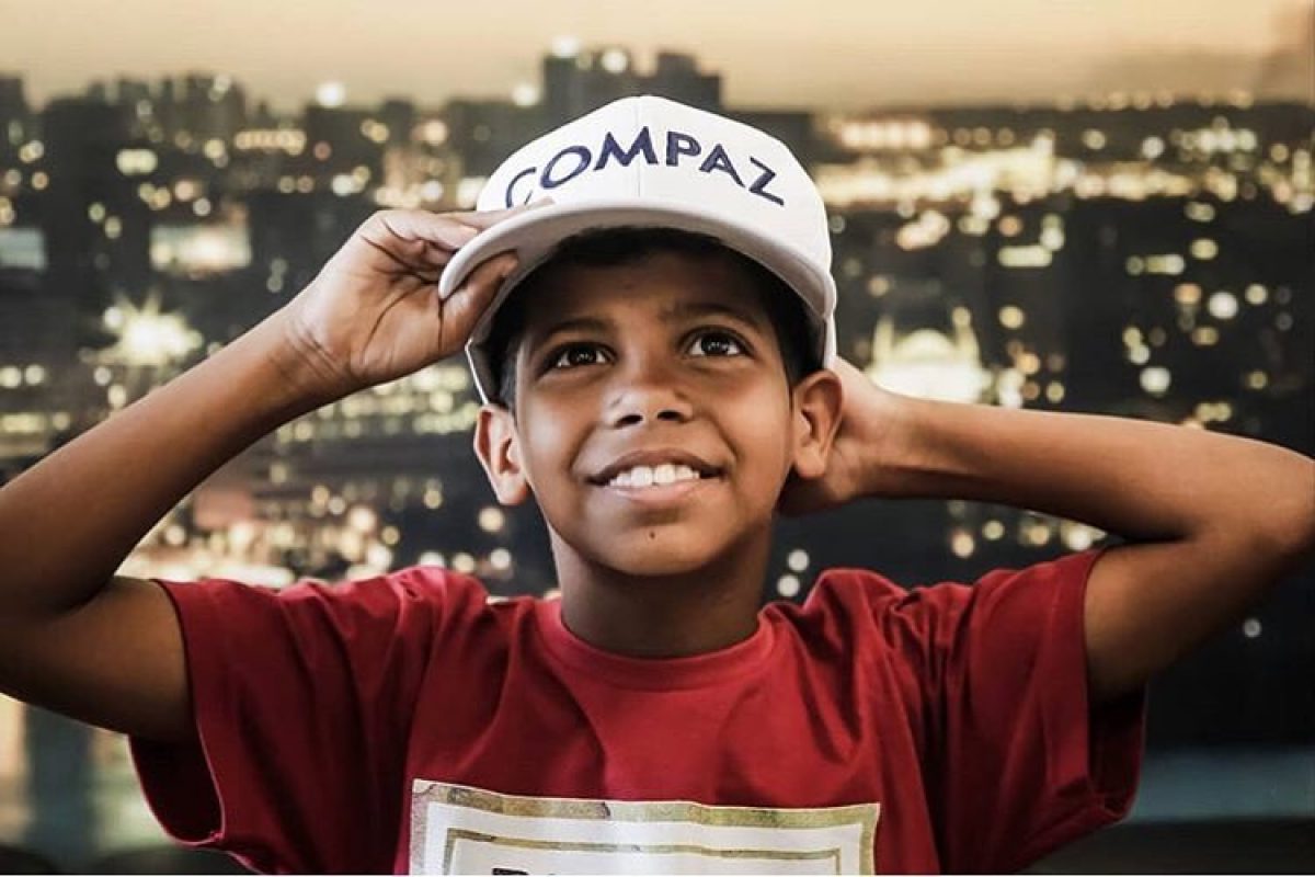 Dono do hit 'Jogo do Amor', MC Bruninho faz show no Recife