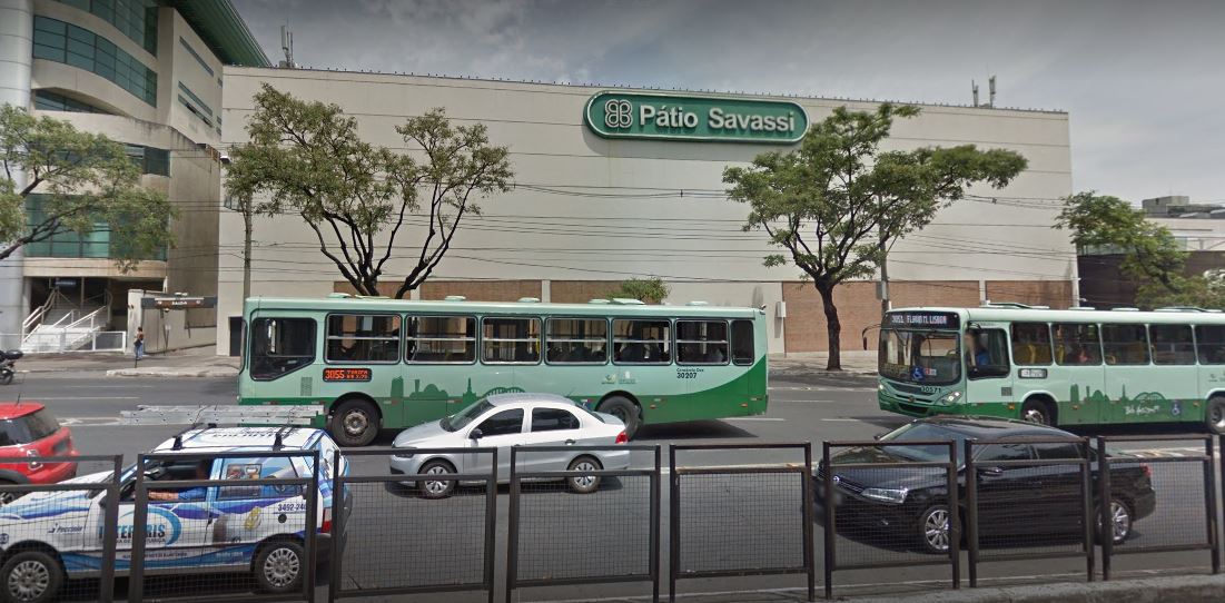 'Celebram a tortura' Pátio Savassi exibe filme enaltecendo ditadura e