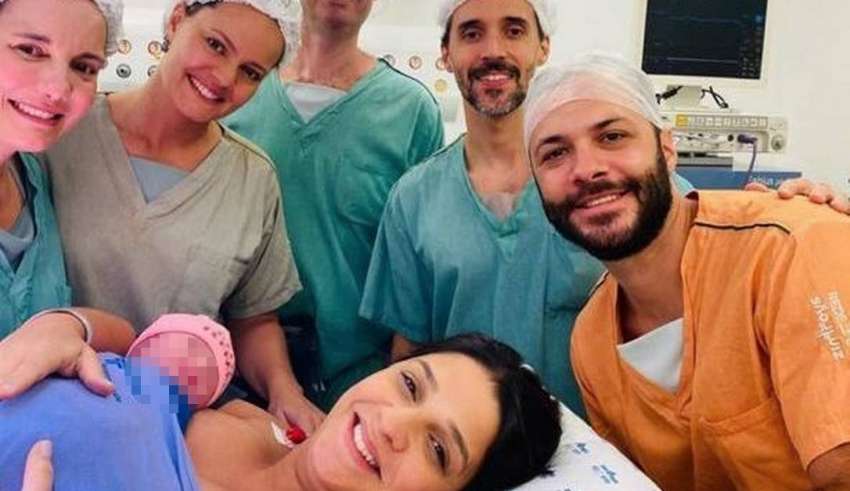 ana carolina oliveira filha