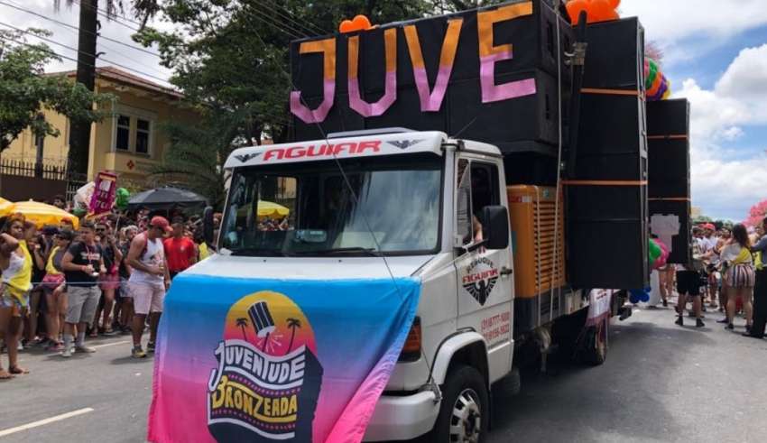 juventude trio eletrico carnaval