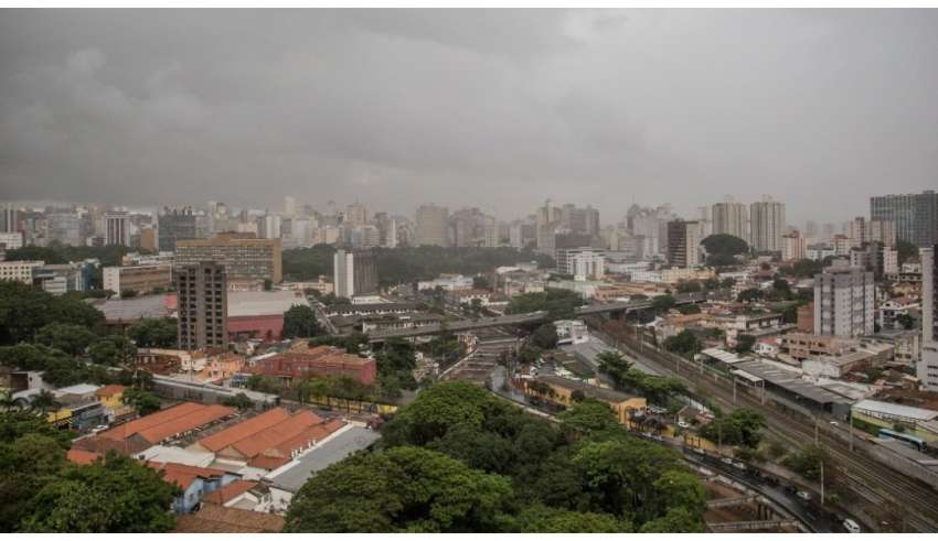 tempo nublado em BH
