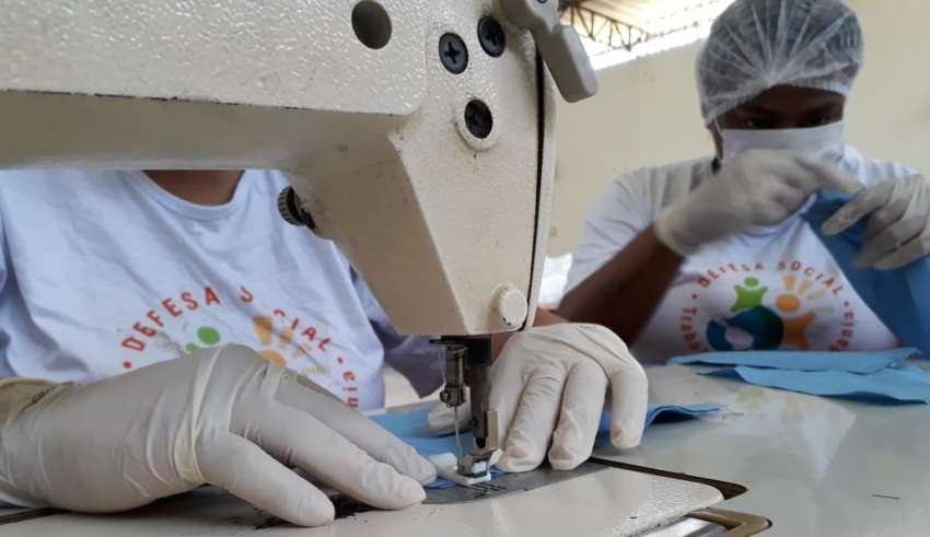detentos minas fabricam máscaras