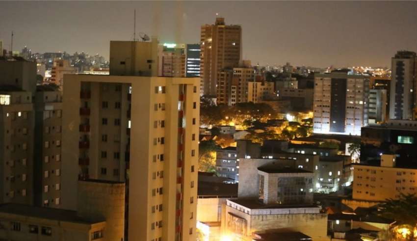 Explicação para barulho no céu de madrugada
