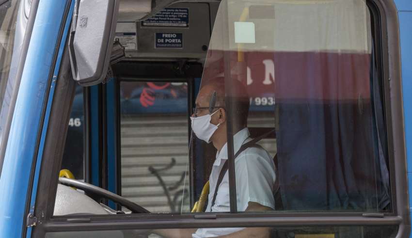 onibus bh mascaras