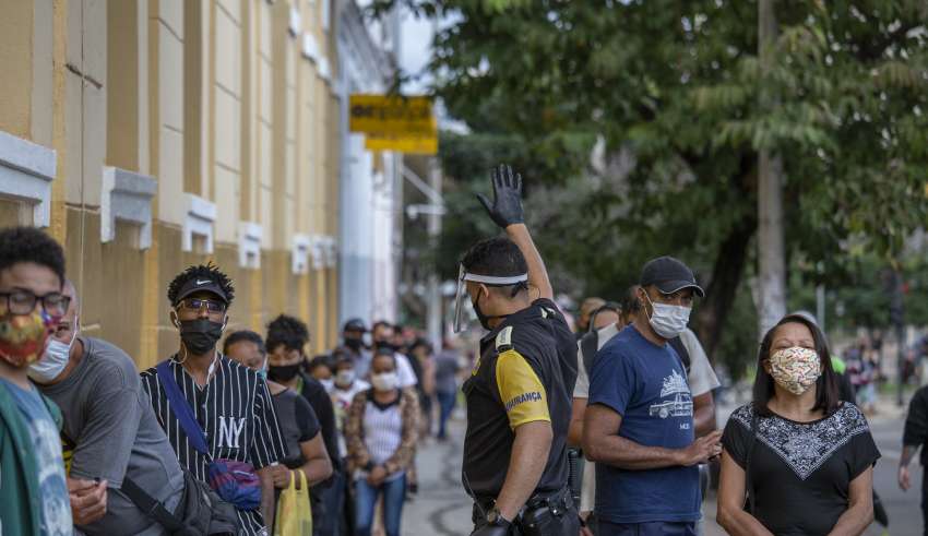 shoppings populares seguem abertos
