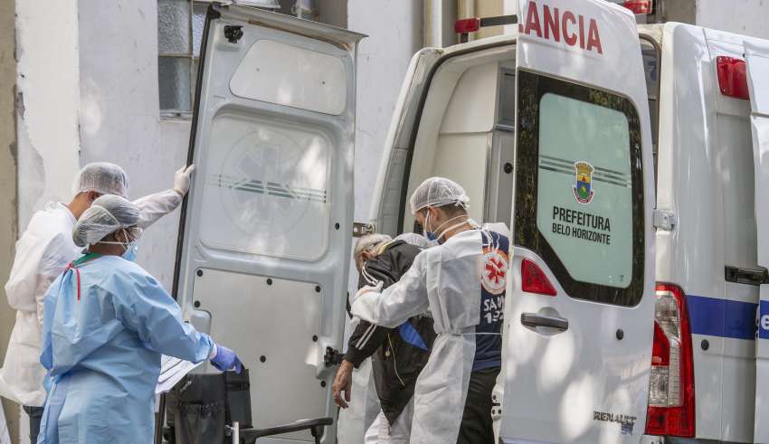 ambulancia minas bh coronavírus