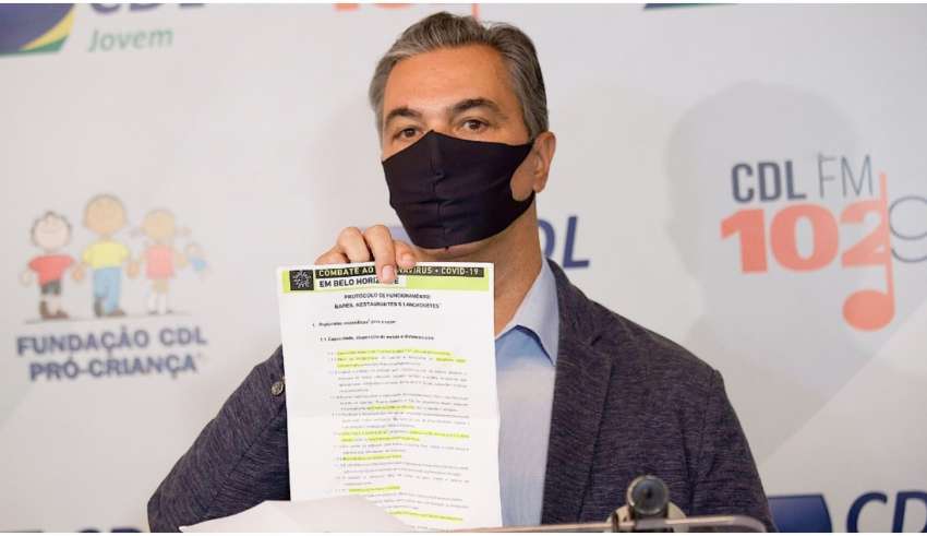 presidente da Abrasel em coletiva