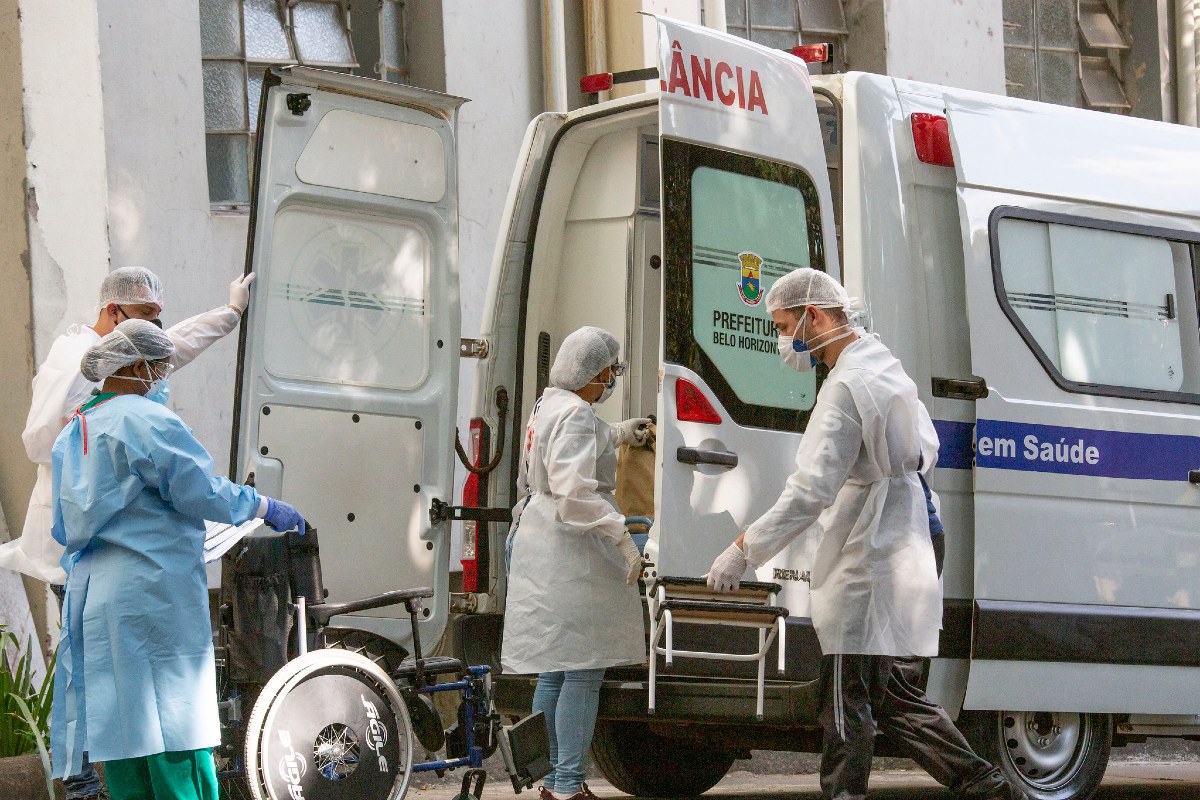 ambulância hospital profissionais saúde bh