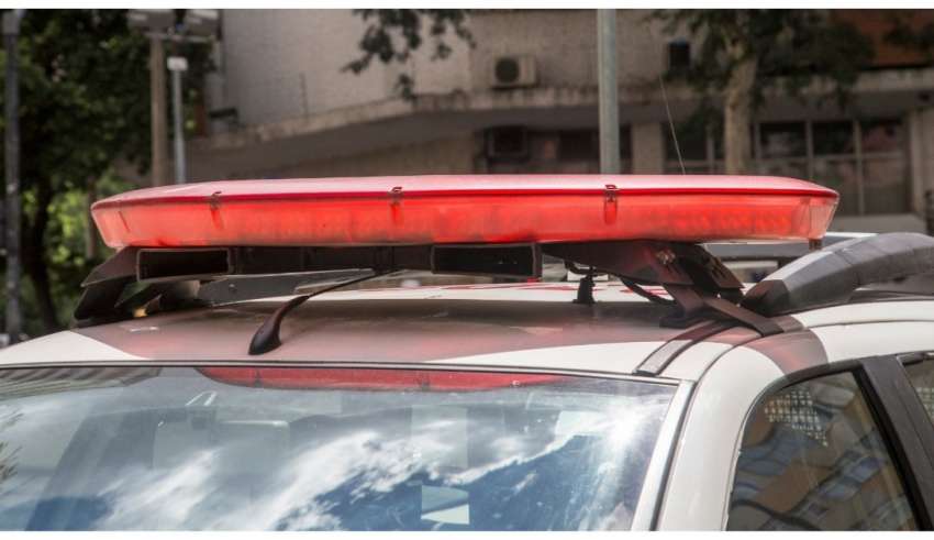 viatura polícia militar giroflex