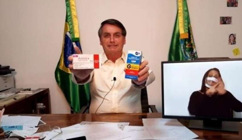Bolsonaro e cloroquina