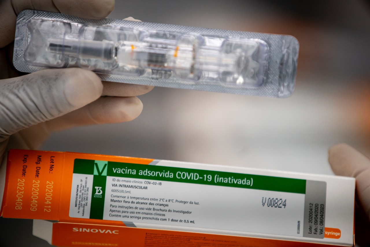vacina coronavac covid instituto butantan