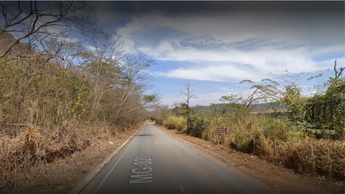 estrada em Santa Luzia