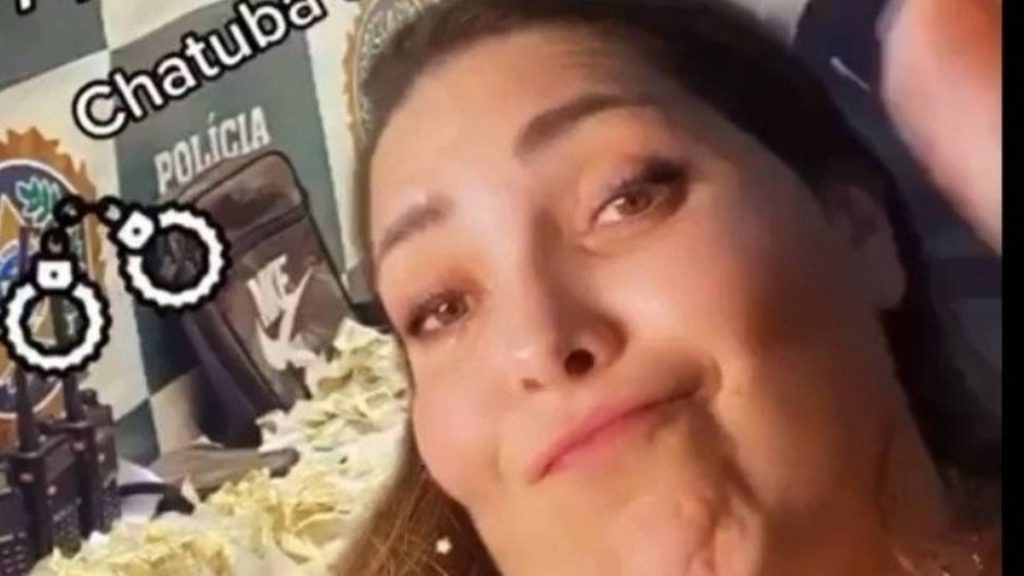Delegada Juliana Emerique
