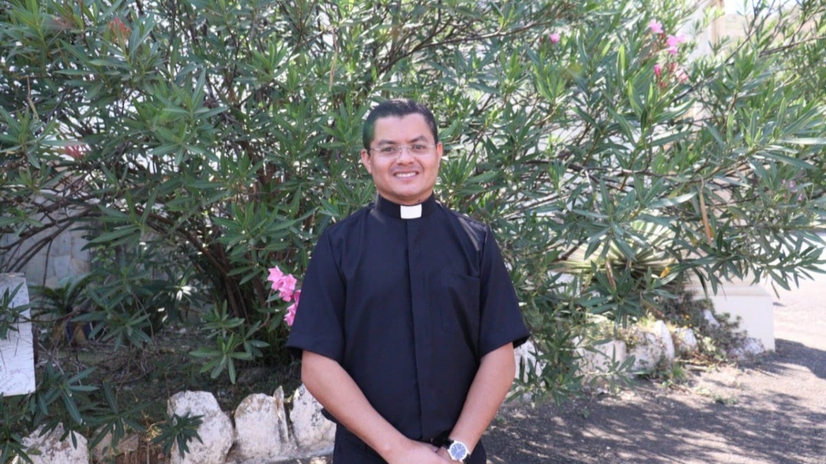 Padre Adriano Barros