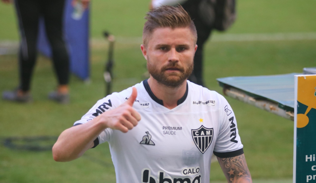 sasha atlético galo gol ceara castelão brasileirão