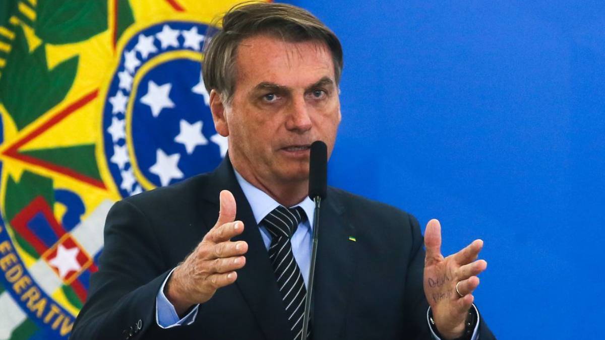 Jair Bolsonaro presidente Brasil covid pandemia
