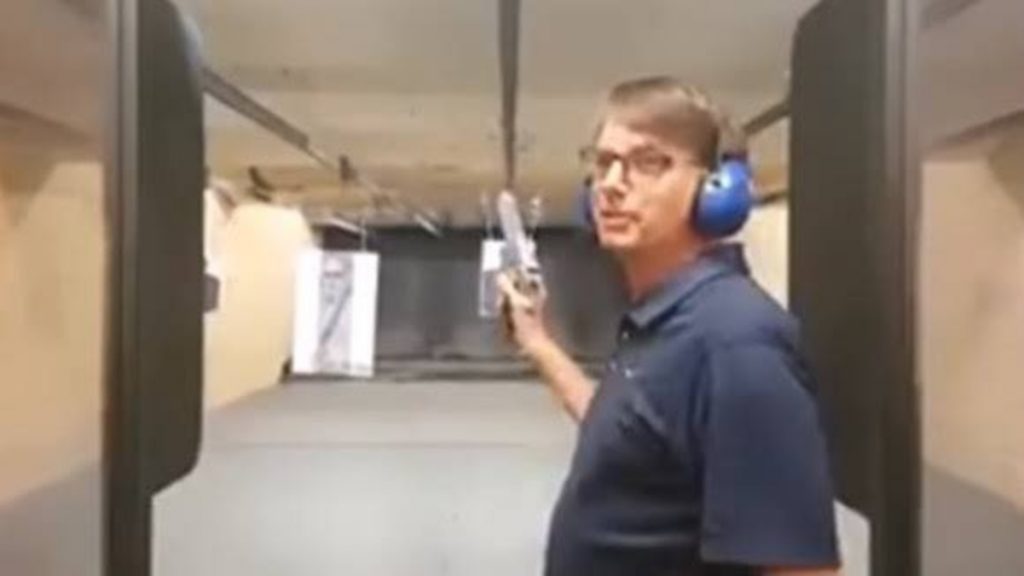 jair bolsonaro com arma