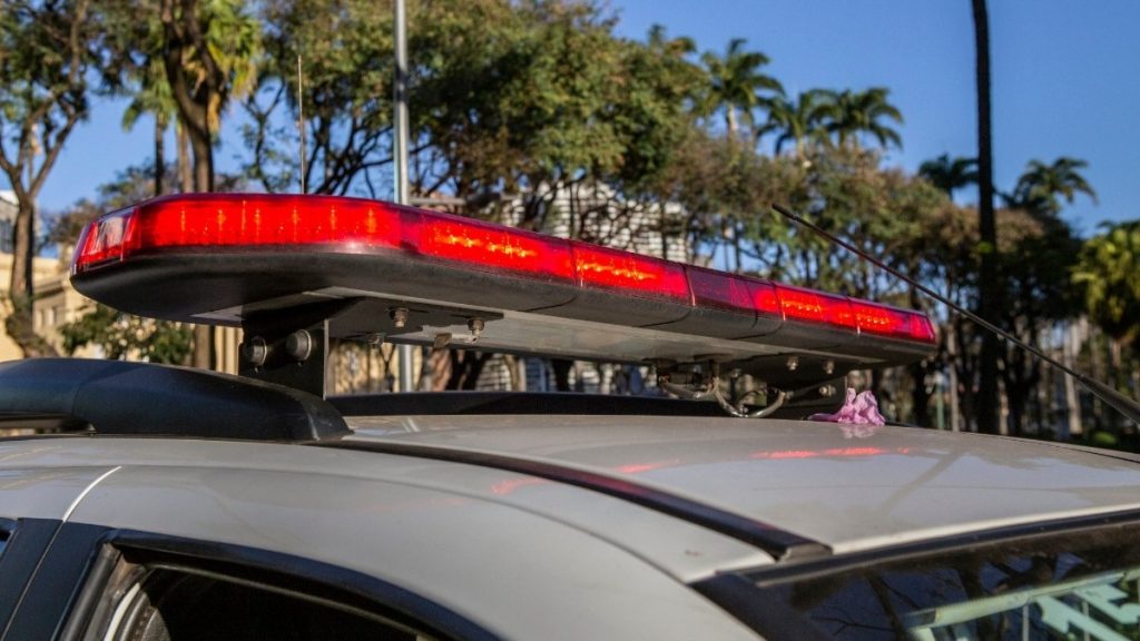 Uma família foi feita refém de bandidos que furtaram joias e objetos avaliados em R$ 400 mil no bairro Mangabeiras