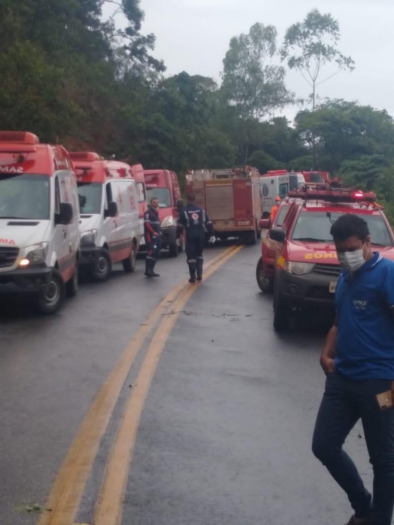 Ambulâncias resgate acidente Ouro Preto
