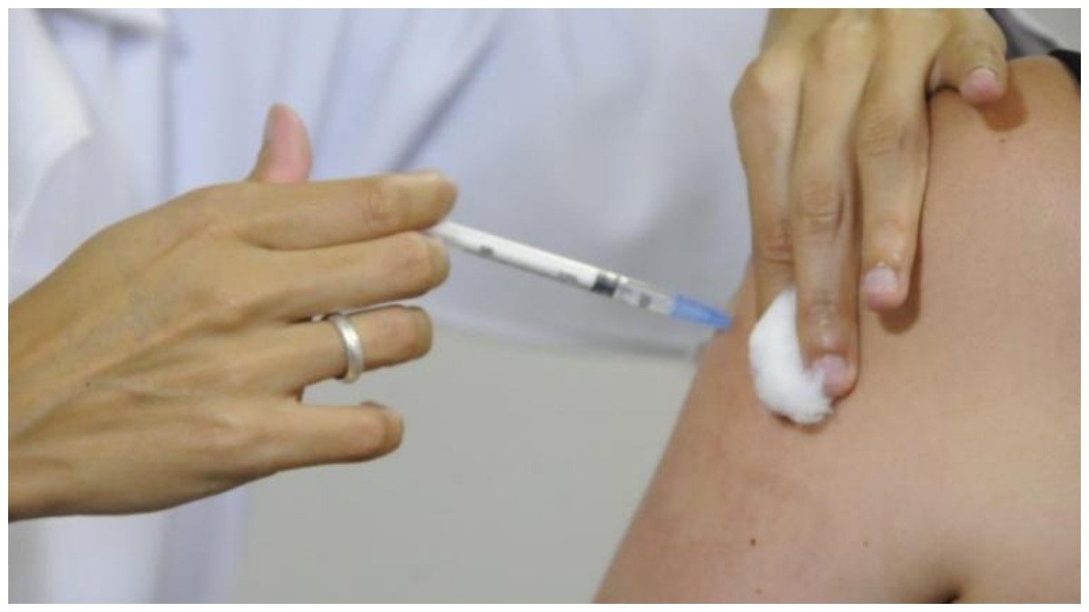 aplicação de vacina