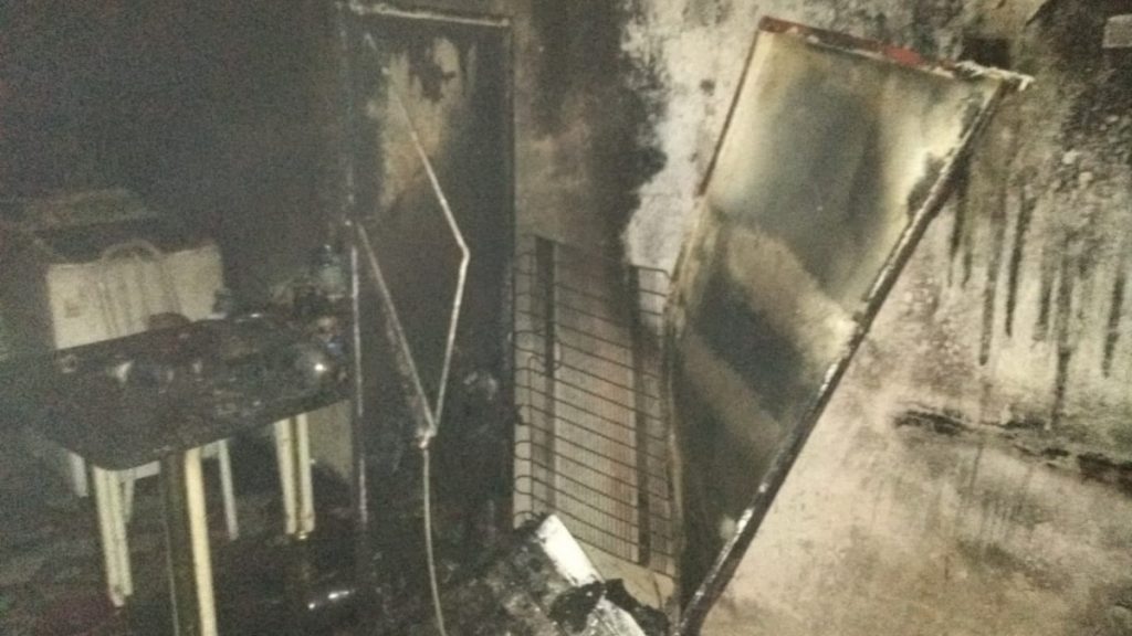 Casa incendiada