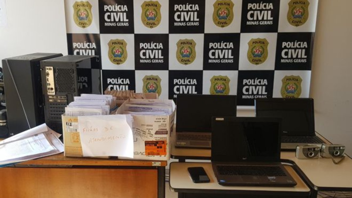 Pertences de dentista apreendidos