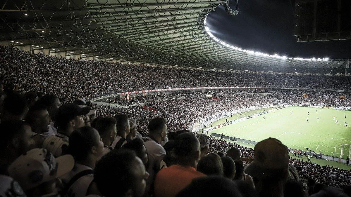 Público no estádio