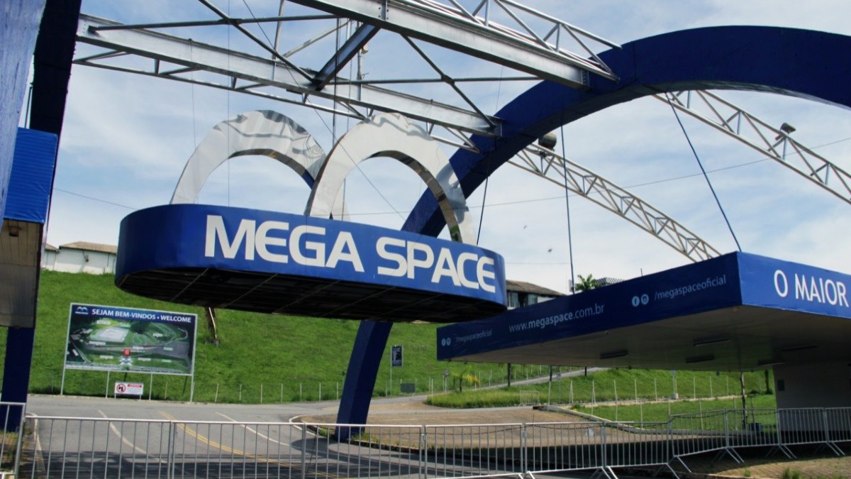 Mega Space