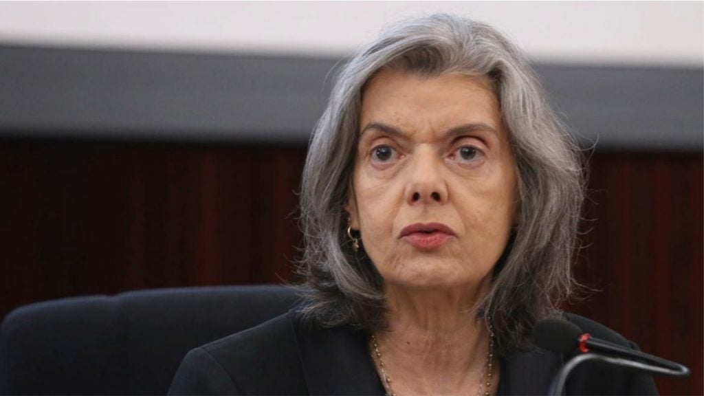 'Sempre um Papo' recebe Cármen Lúcia em BH