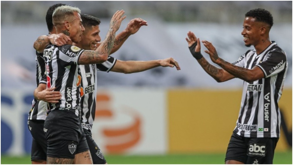 Galo vence Palmeiras
