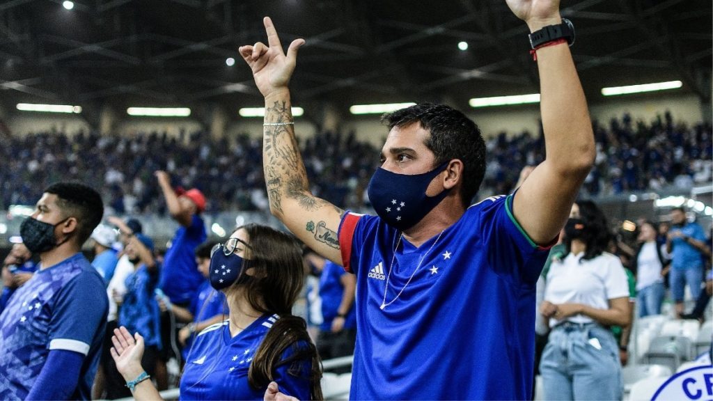 torcida cruzeiro confiança máscara