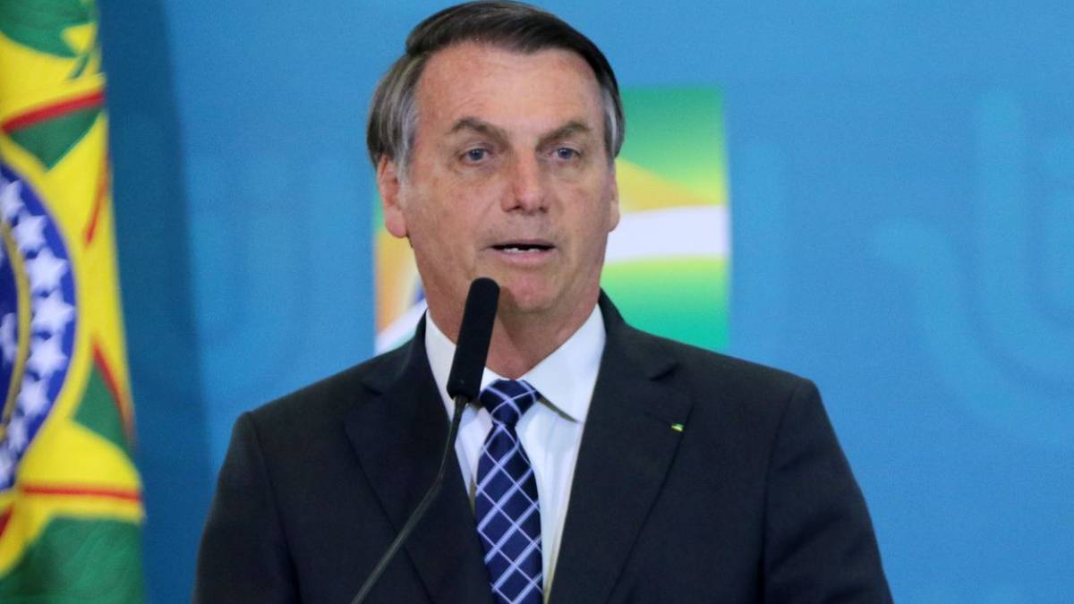 Jair Messias Bolsonaro presidentes republica Brasil microfone fala