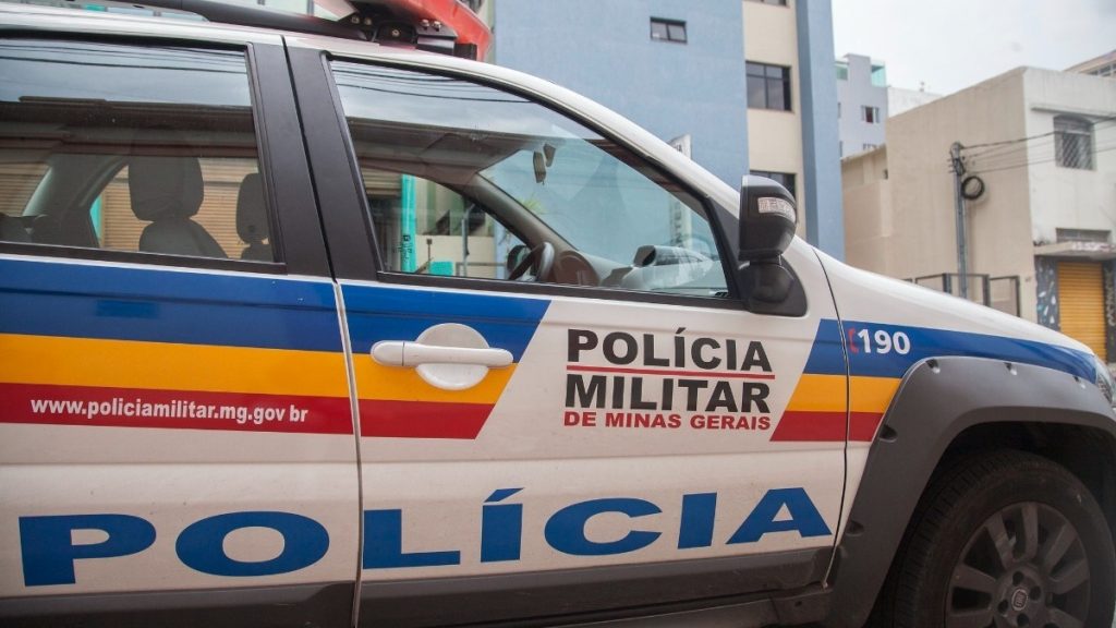 polícia militar viatura