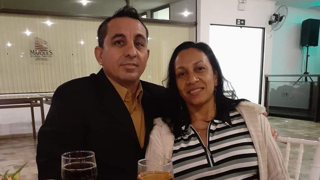 Evandro Donizete Soares e Suzan Flávia