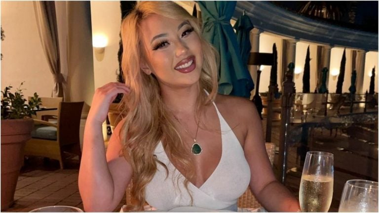 Estrela do OnlyFans manda fotos íntimas a vacinados contra a Covid