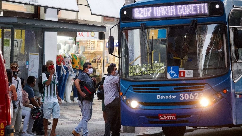 Ônibus