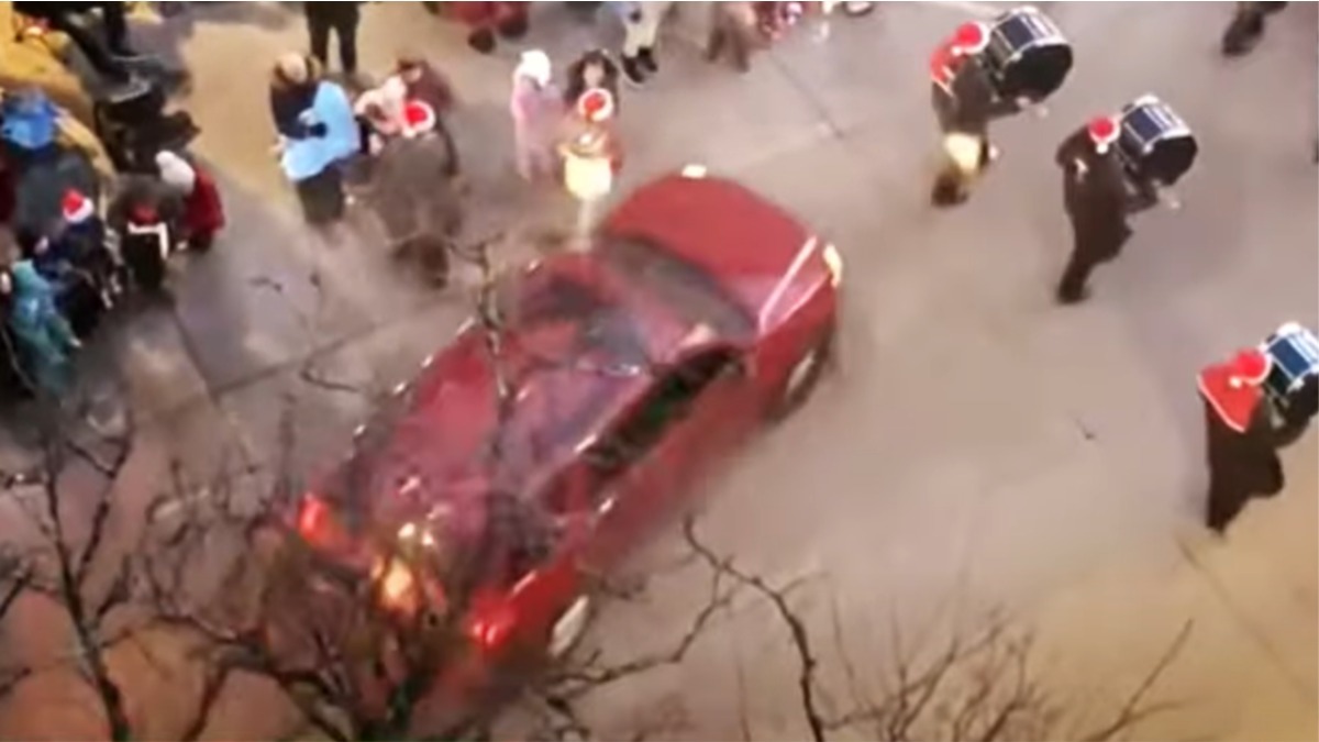 desfile de natal Waukesha SUV atropela