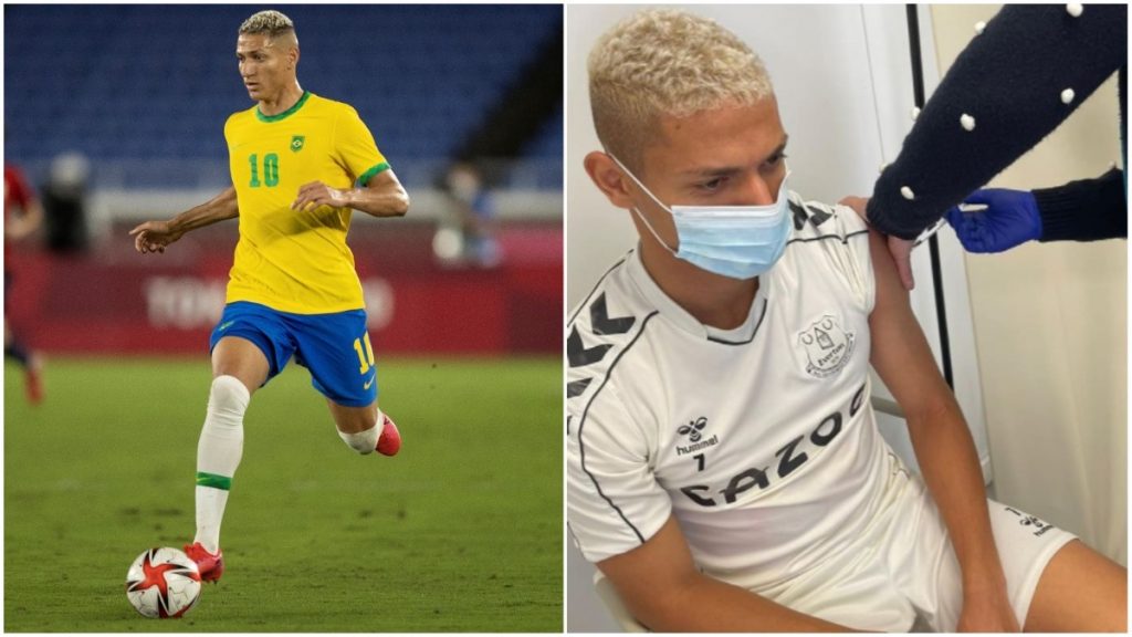 jogador richarlison em campo e tomando a vacina