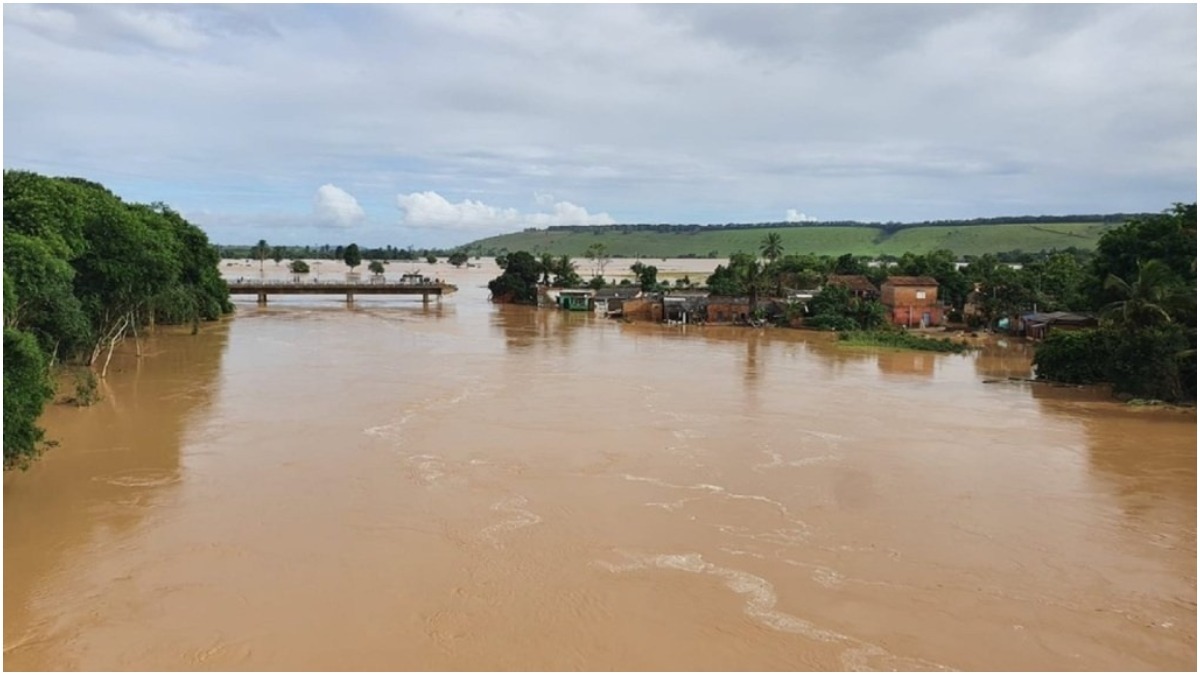 Cidades inundadas na Bahia