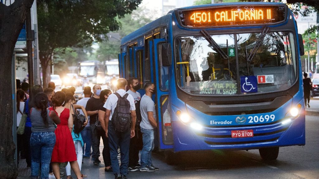 Ônibus