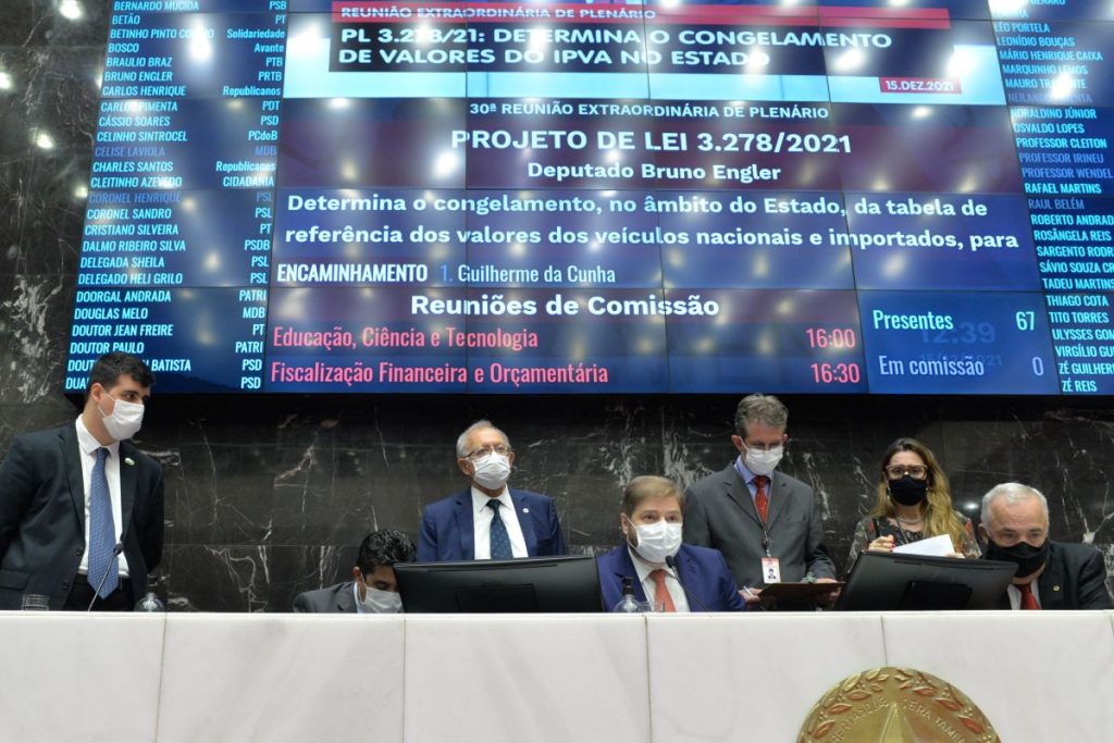 assembleia vota congelamento do ipva 2022,foto clarissa barçante2almg